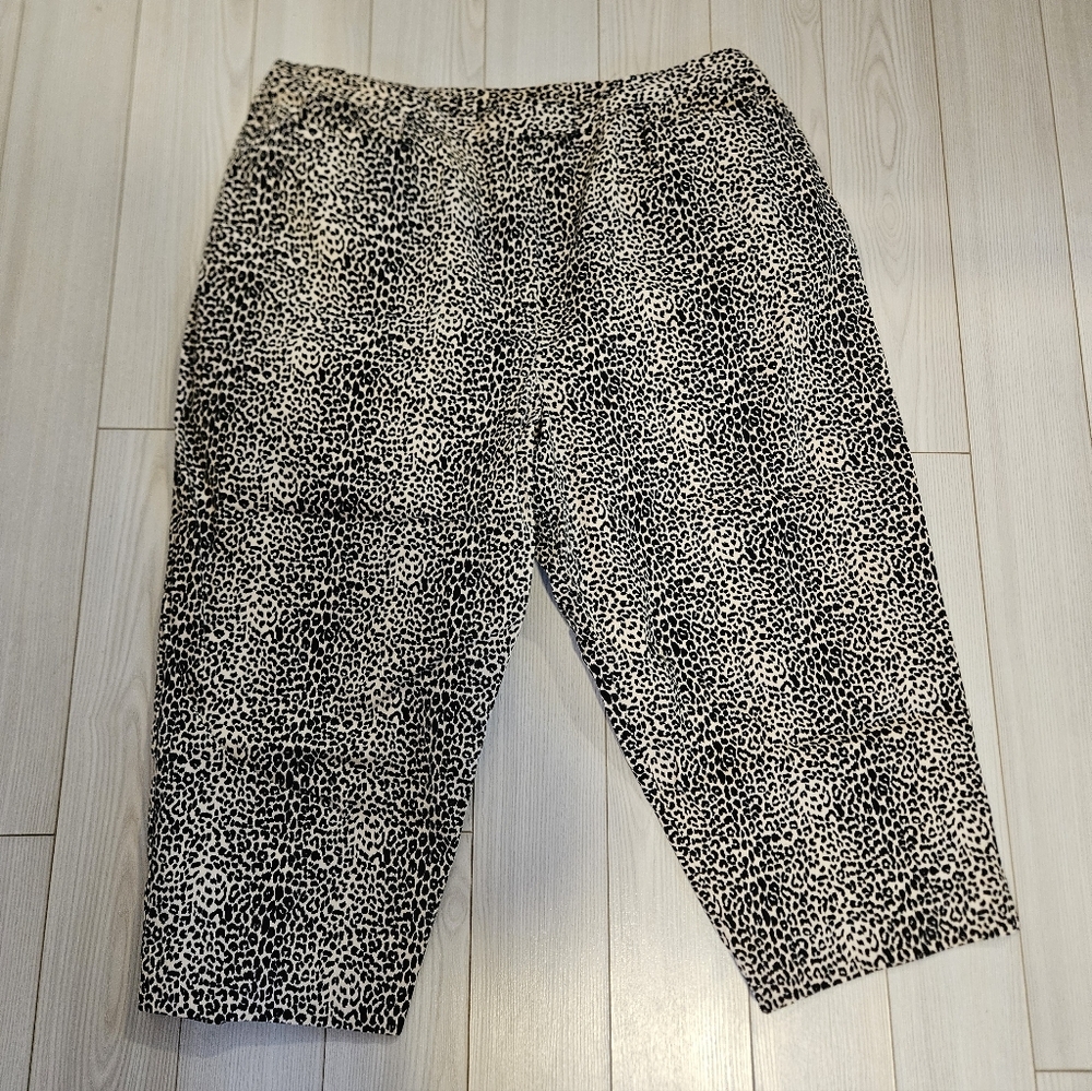Spirit Women's Animal Print Cheetah Brown Black Capri Pants Size 22 plus size
